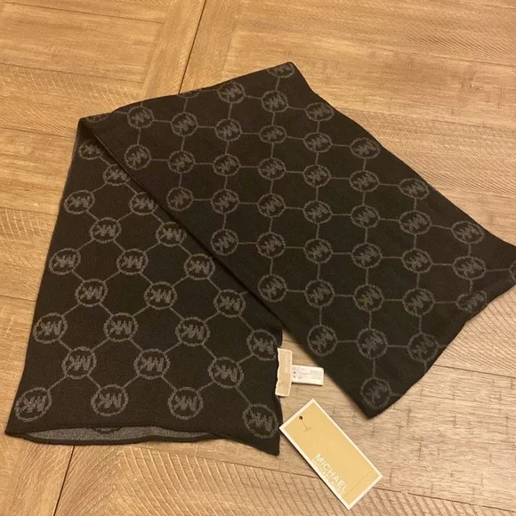 NWT Michael Kors Black & Grey Scarf - Picture 2 of 8